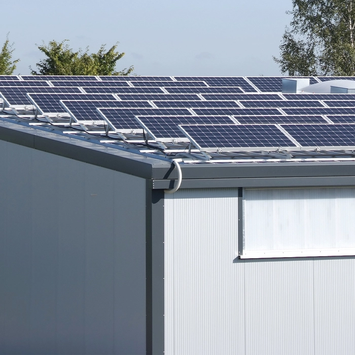 Pultdachhalle mit Photovoltaik
